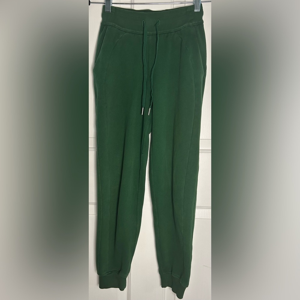 Lululemon Scuba High-Rise Jogger- Everglade Green/ Size 0 - Picture 6 of 12